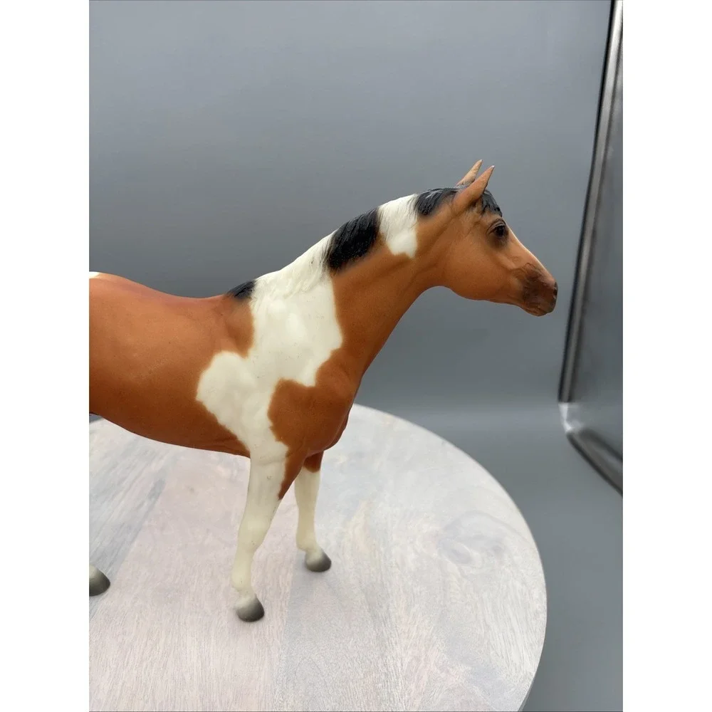 Breyer Kaleidoscope Collectors Edition Chestnut Paint Tour Model 702395 Horse